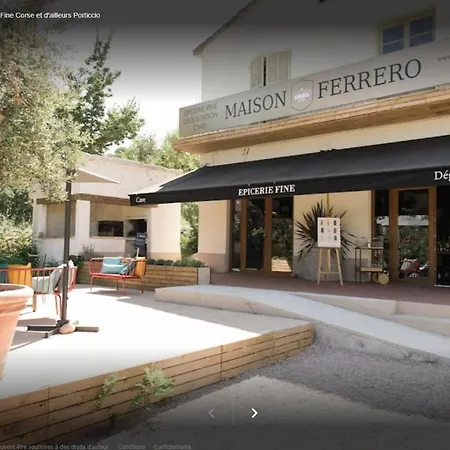 De Porticcio, Youyoube Apartment *