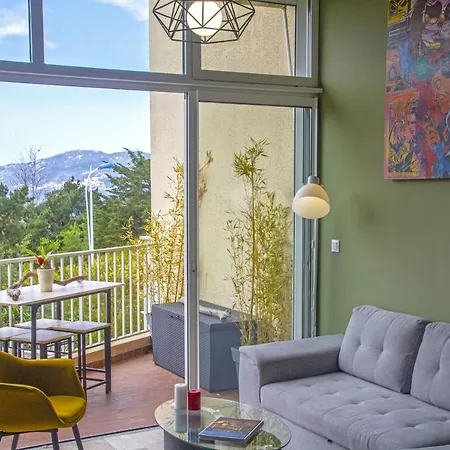 Apartment De Porticcio, Youyoube *